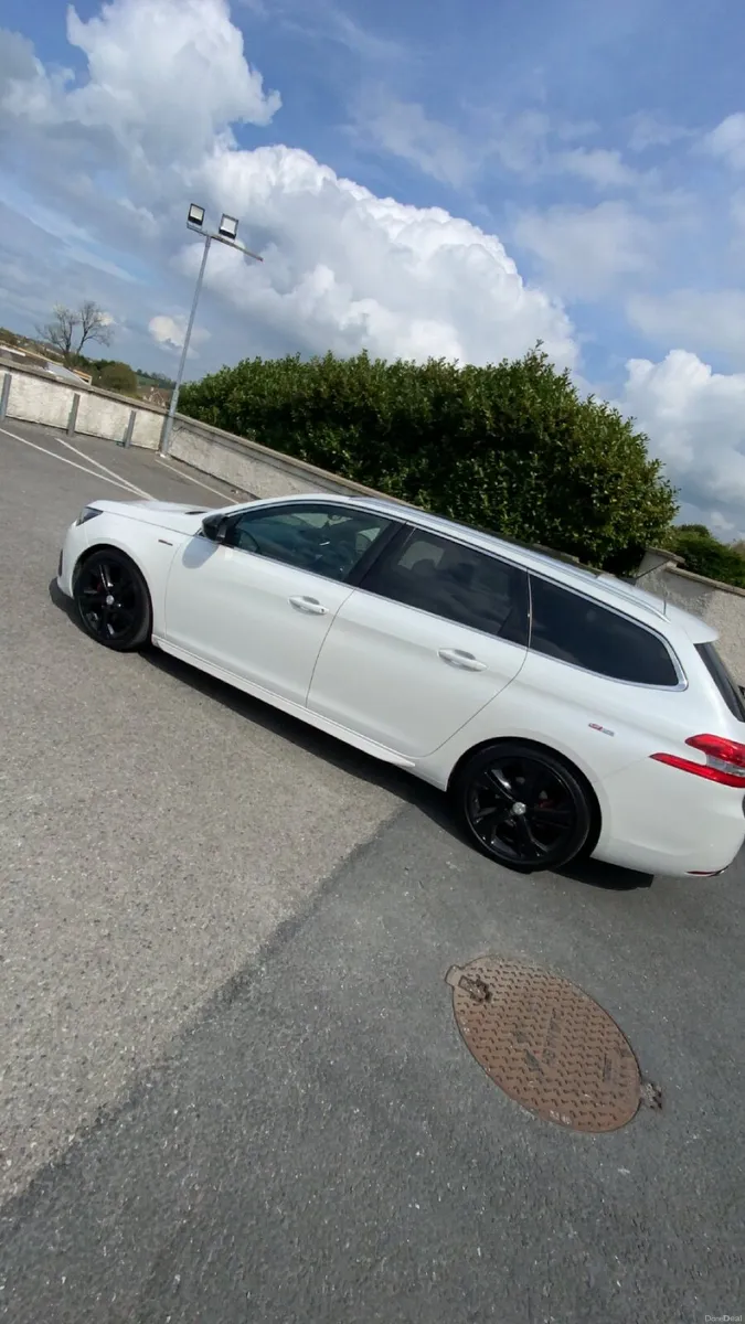 Peugeot 308 2017 - Image 4