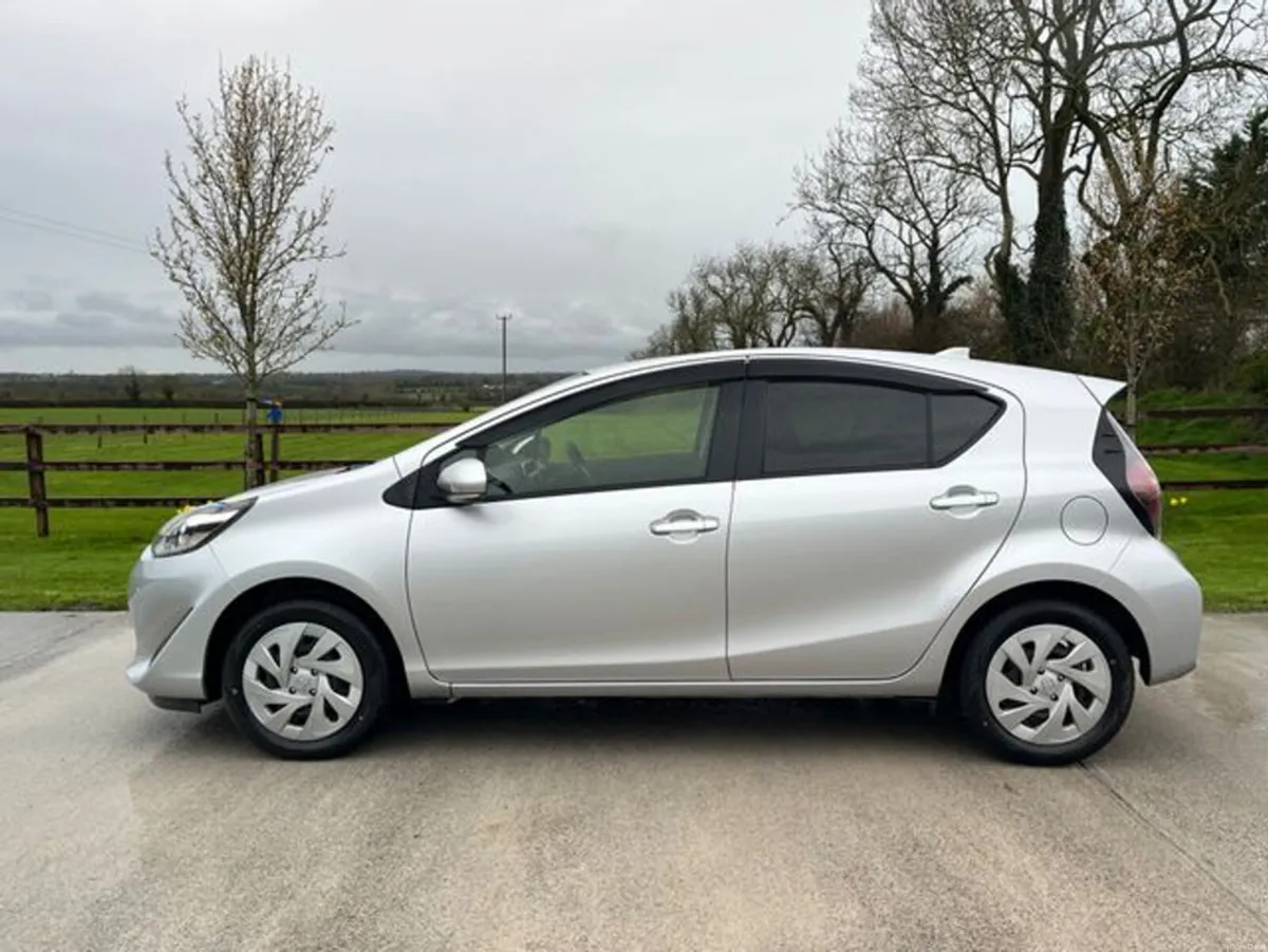 Toyota Aqua Hybrid automatic *RETAIL PRICE €13900 - Image 3