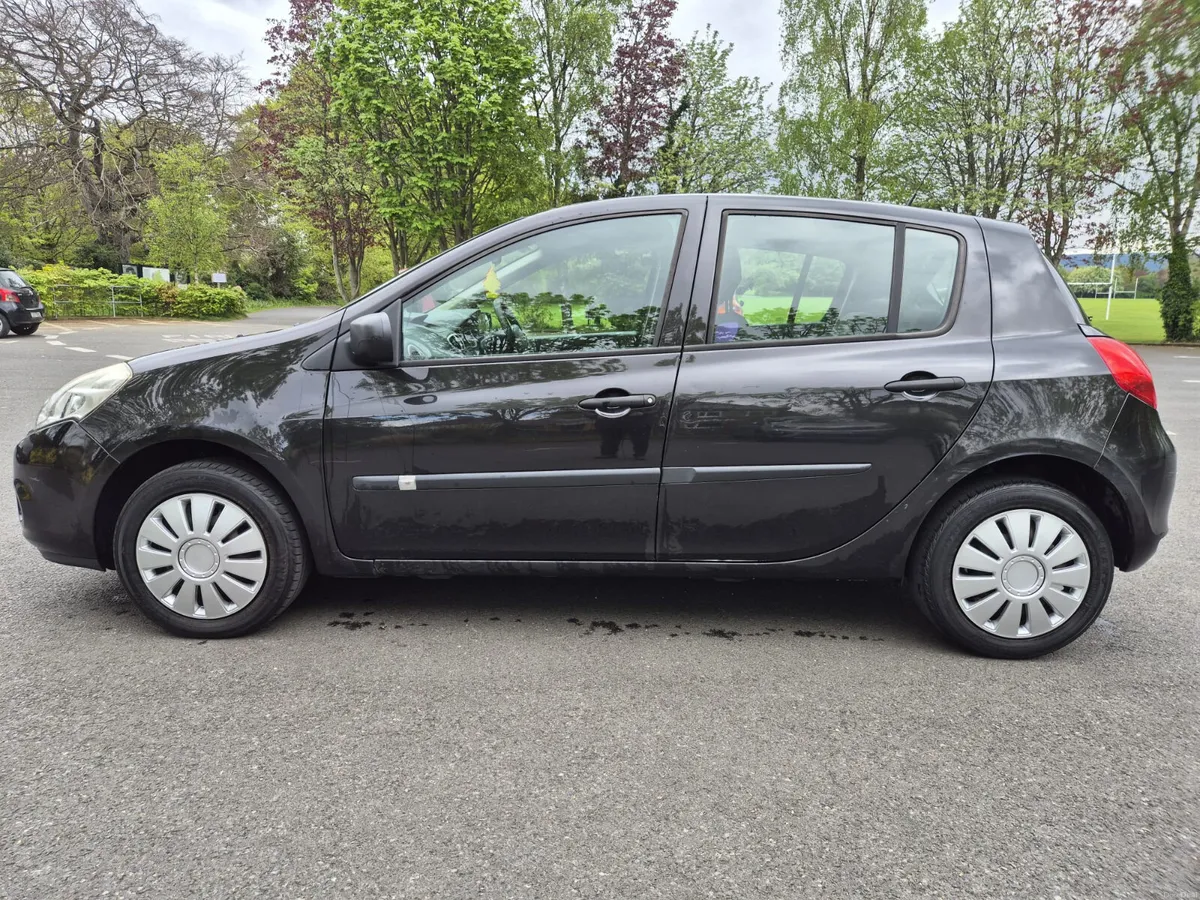 Renault Clio 2012 WARRANTY - Image 4