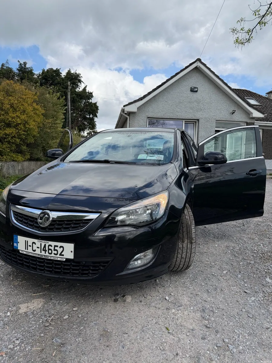 Vauxhall Astra 1.7 Diesel SRi Sports Style - Image 4