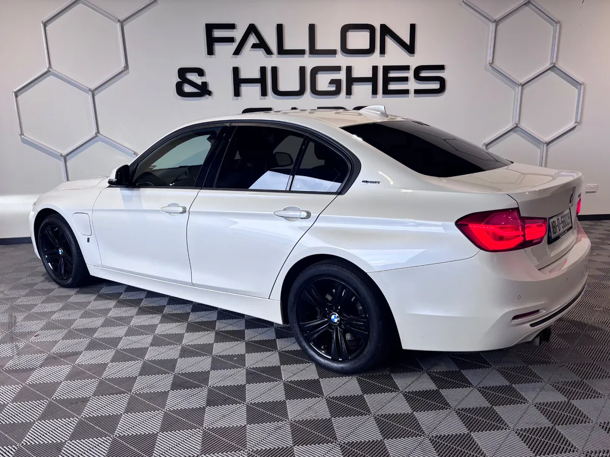 2018 BMW 330E SPORT 252BHP AUTO - Image 4
