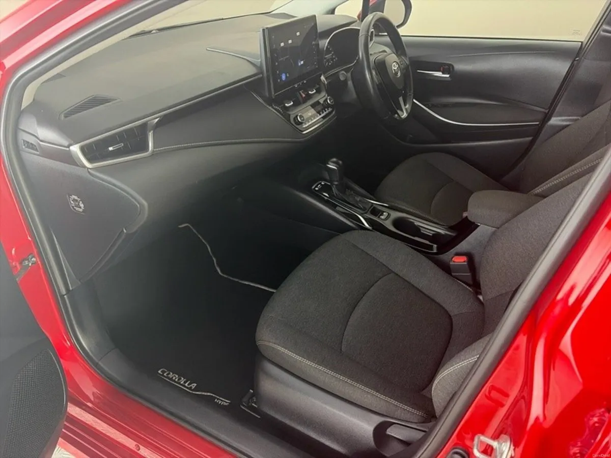 Toyota Corolla LUNA SALOON - Image 6