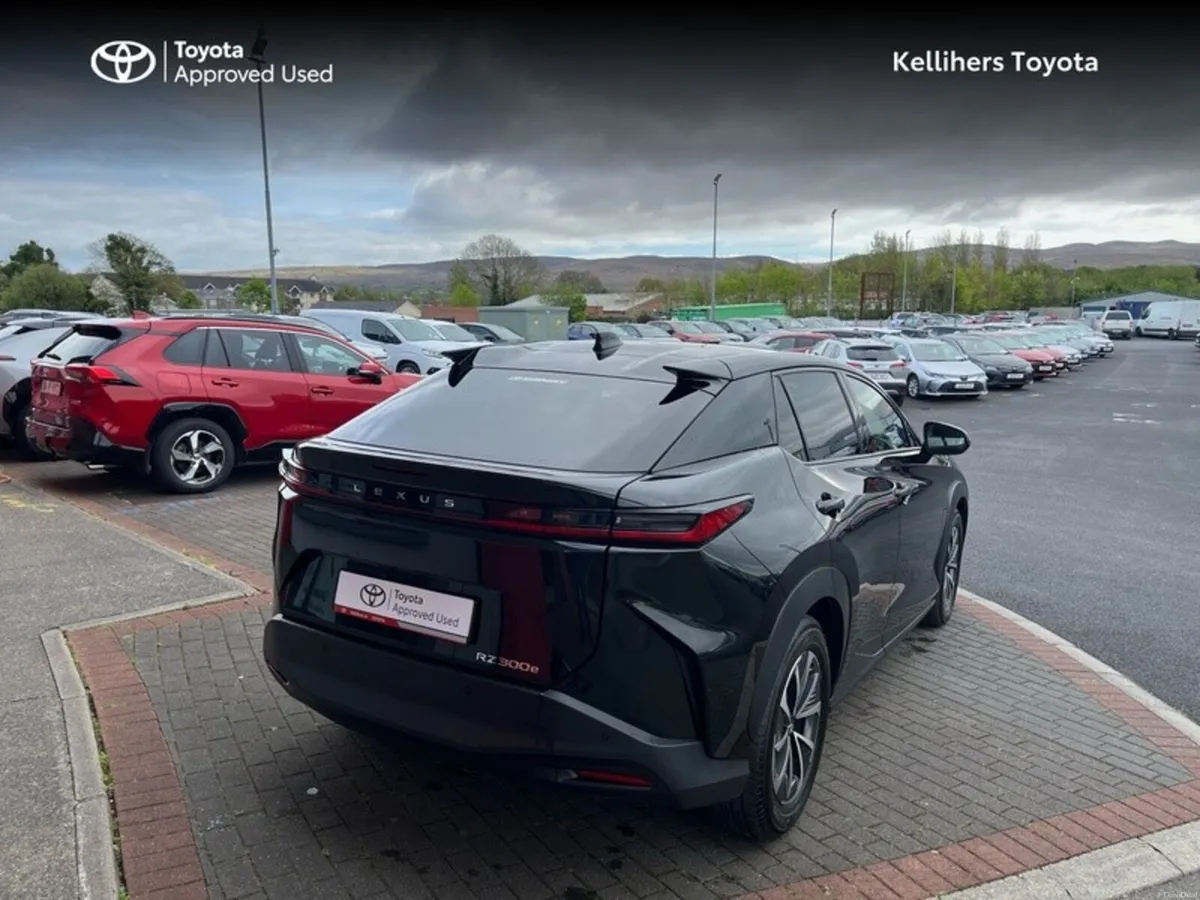 Lexus RZ RZ300e Executive - Image 2