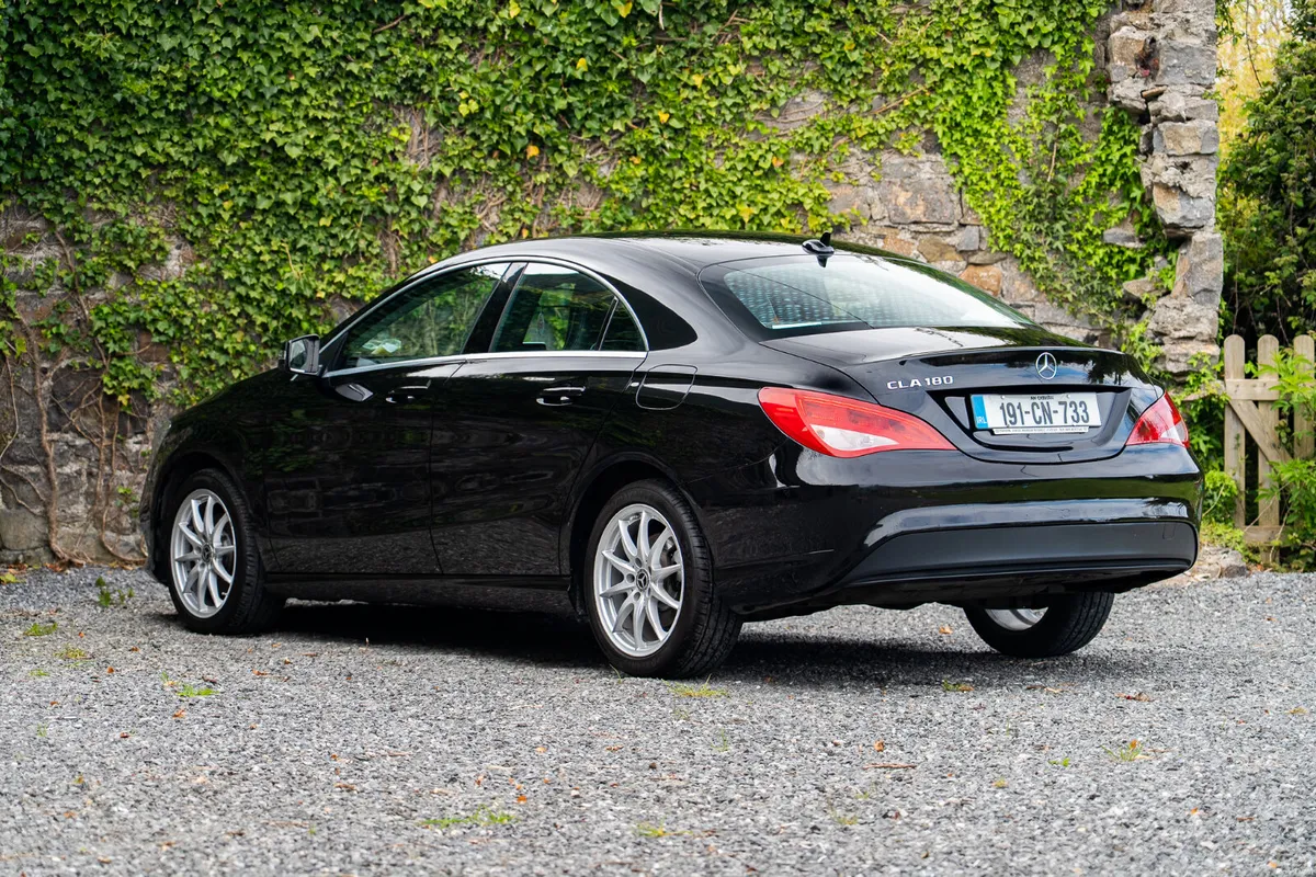 2019 Mercedes-Benz CLA 1.6 Petrol Manual - Image 3