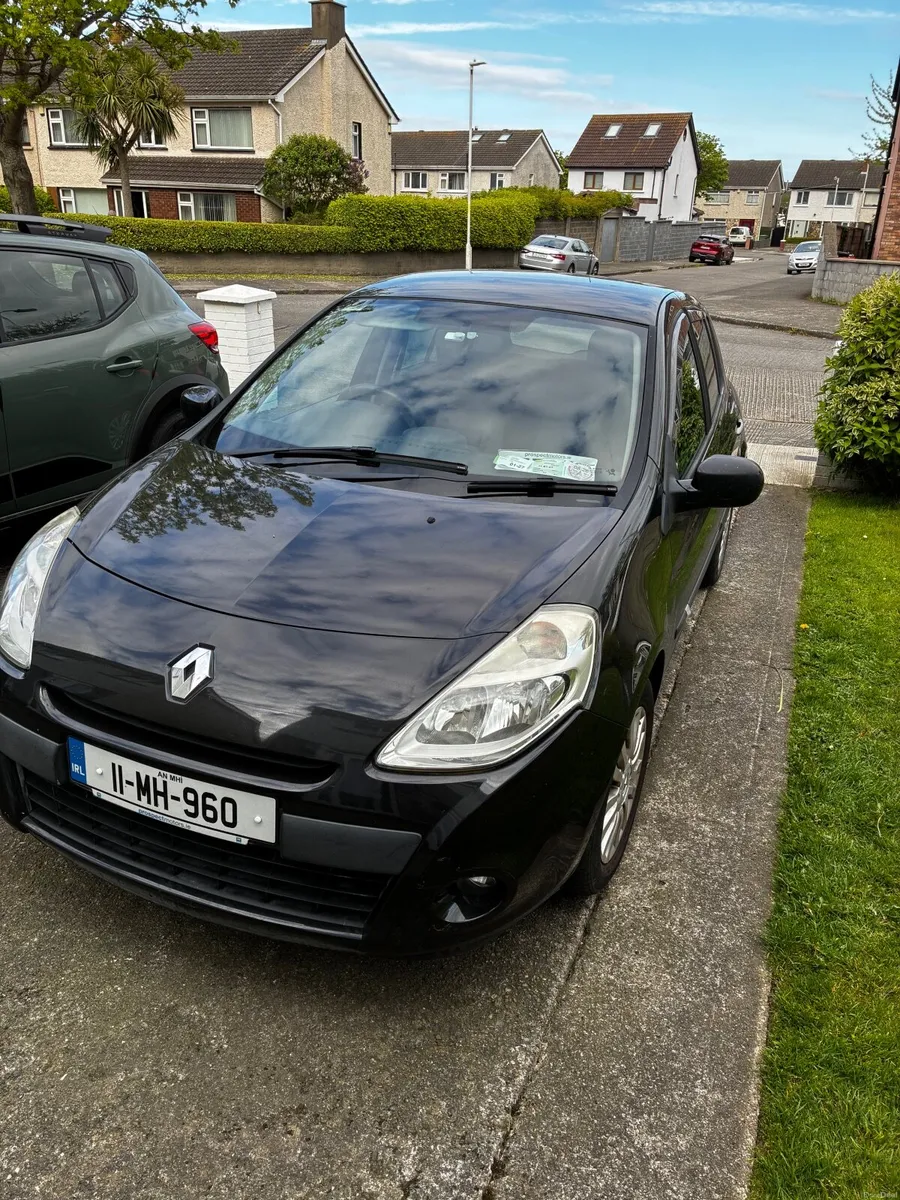 Renault Clio 2011 - Image 1