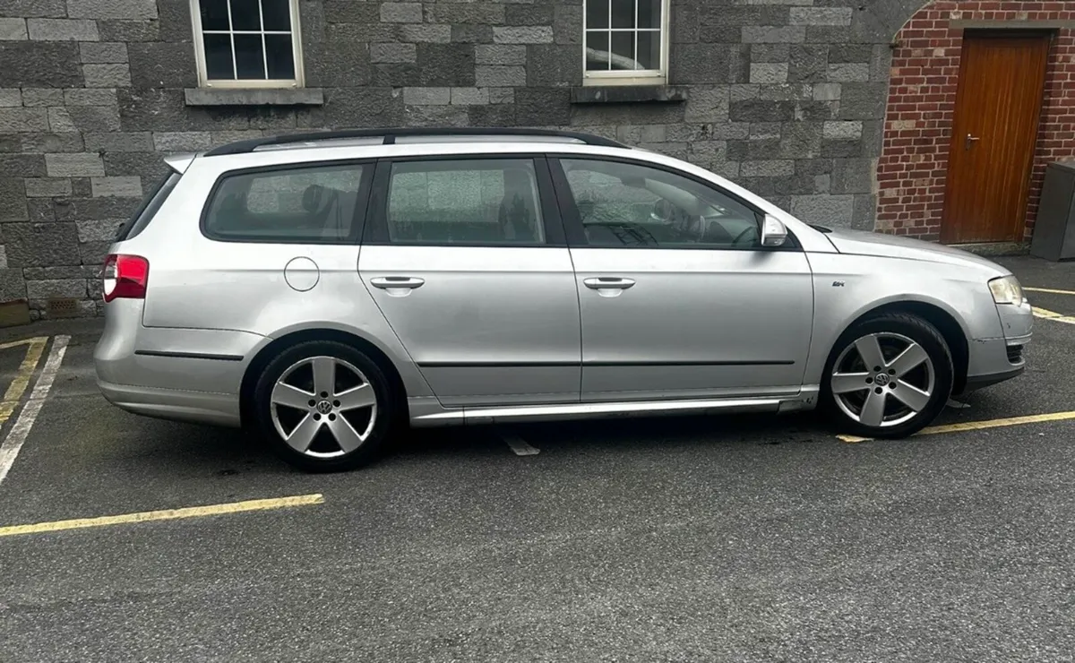 Passat Estate R-Line - Image 2