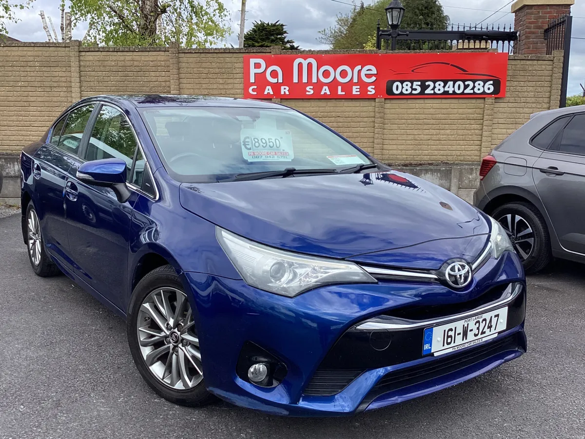 Toyota Avensis ** CAMERA * SAT NAV - Image 1
