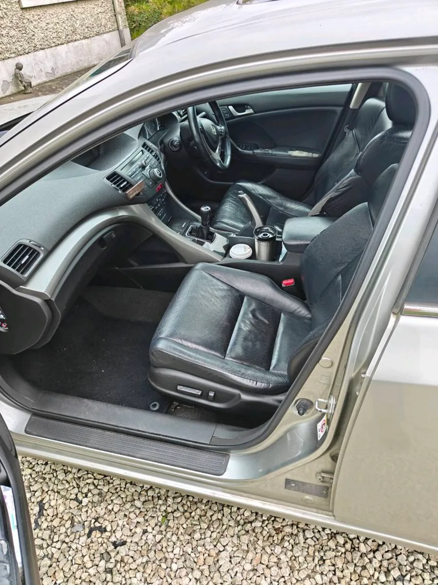 Honda Accord 2.2 diesel - Image 2