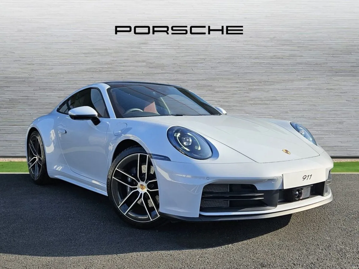 Porsche 911 Carrera - Image 1
