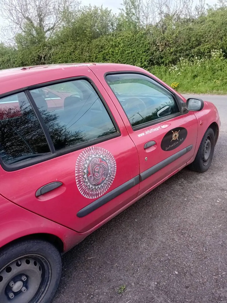 2003 Renault Clio - Image 2