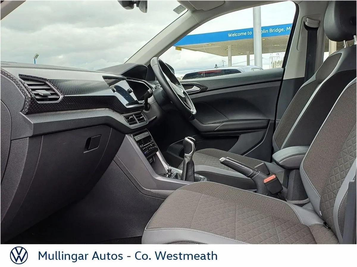 Volkswagen T-Cross R-Line 1.0 TSI 110HP - Image 4