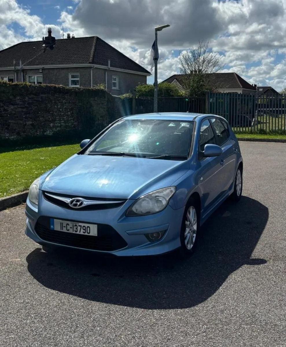 Hyundai i30 2011 - Image 1