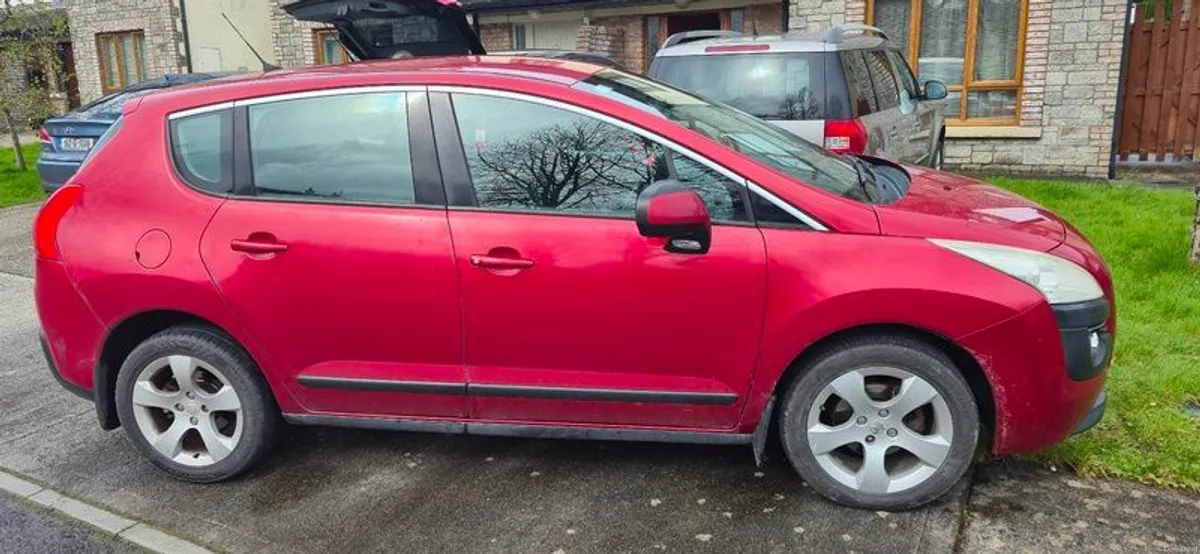 2011 Peugeot 3008 - Image 1