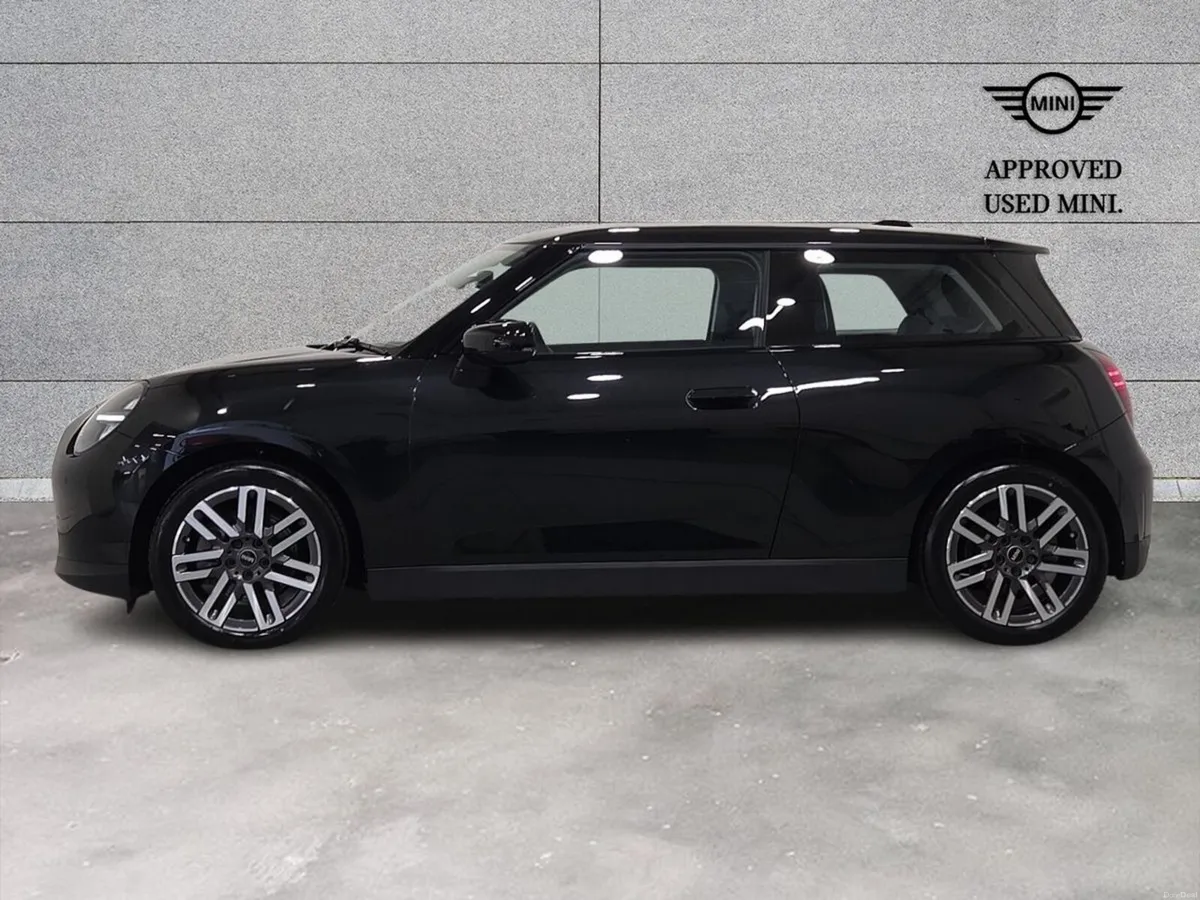 Mini Cooper Cooper E - Image 4