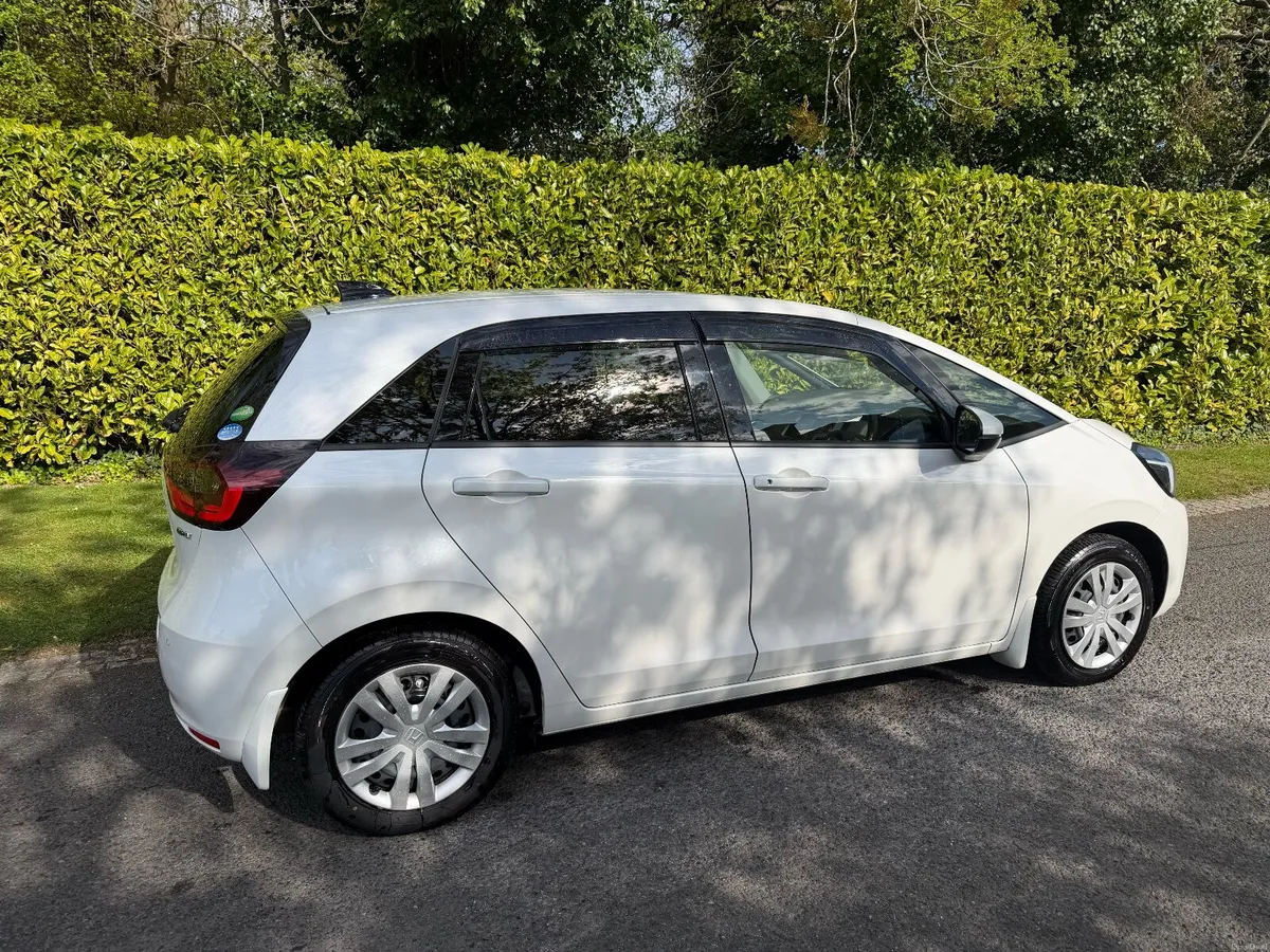 2020 Honda Fit 1.5 Hybrid – White- Half Leather - Image 3
