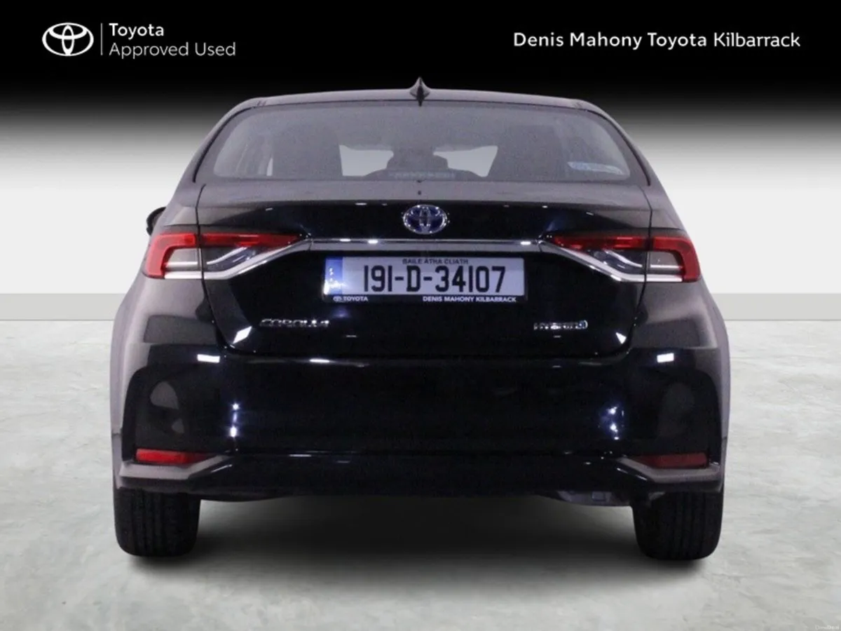 Toyota Corolla LUNA SALOON - Image 4