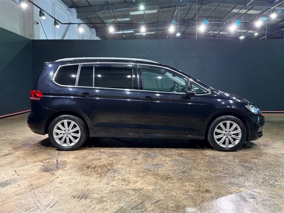 Volkswagen Touran TSI HIGH LINE - 7 SEATER - HEATE - Image 3