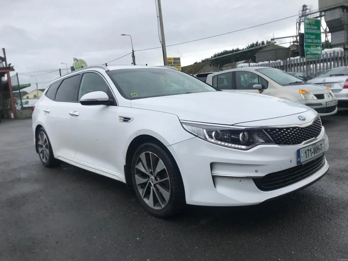 2017 Kia Optima Sportwagon - Image 1