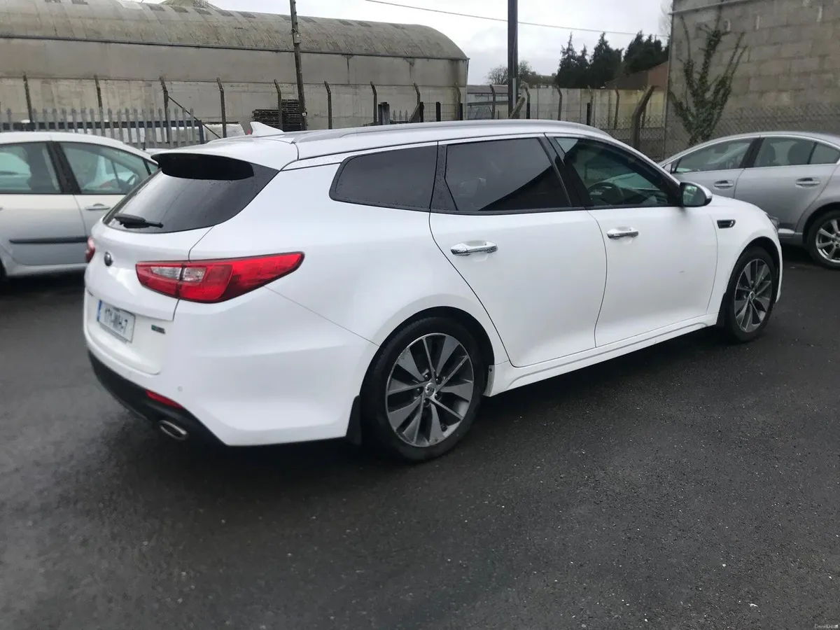 2017 Kia Optima Sportwagon PRICE REDUCED TO SELL - Image 6