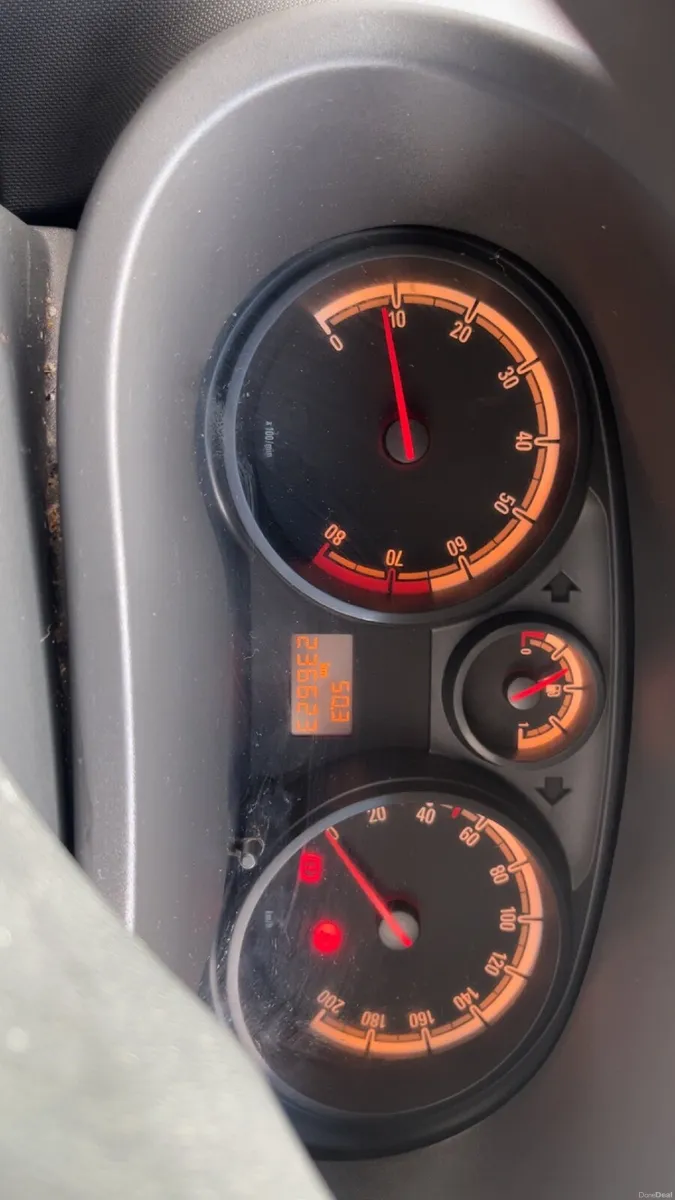 Opel Corsa 2010 - Image 3