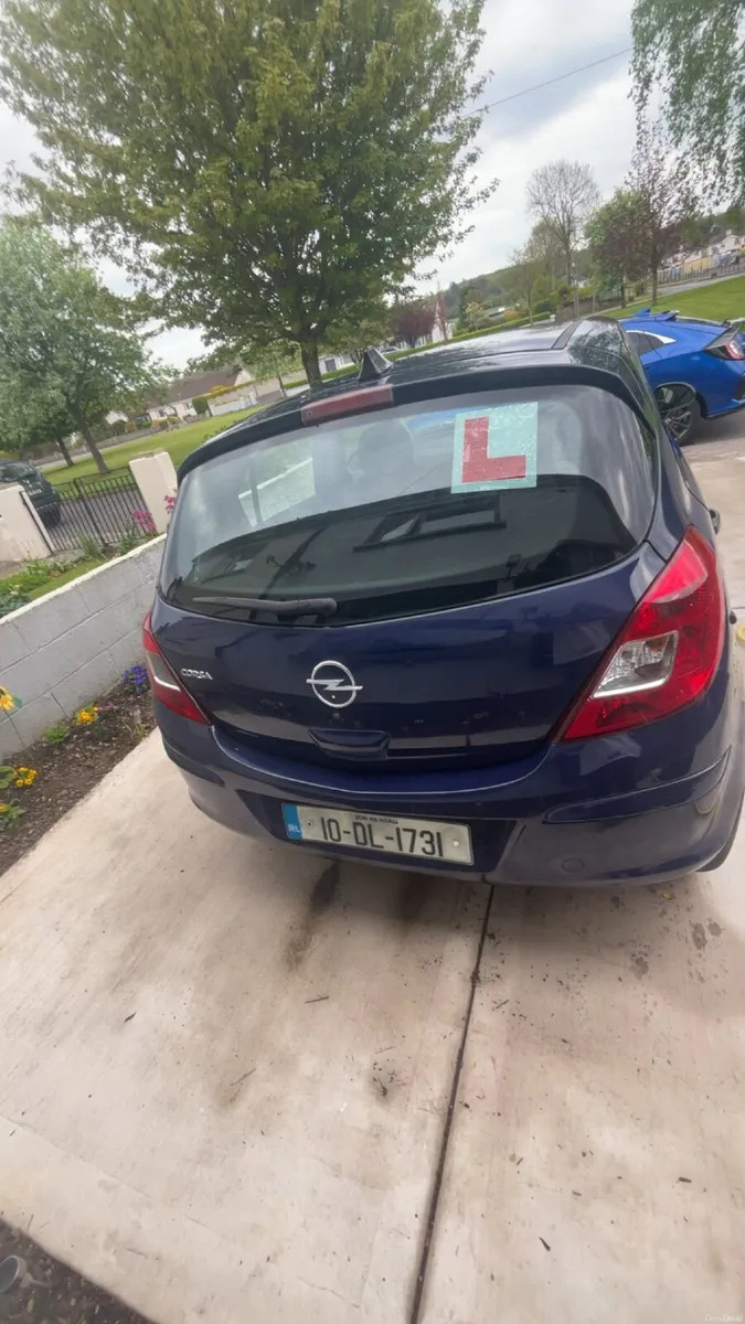 Opel Corsa 2010 - Image 4