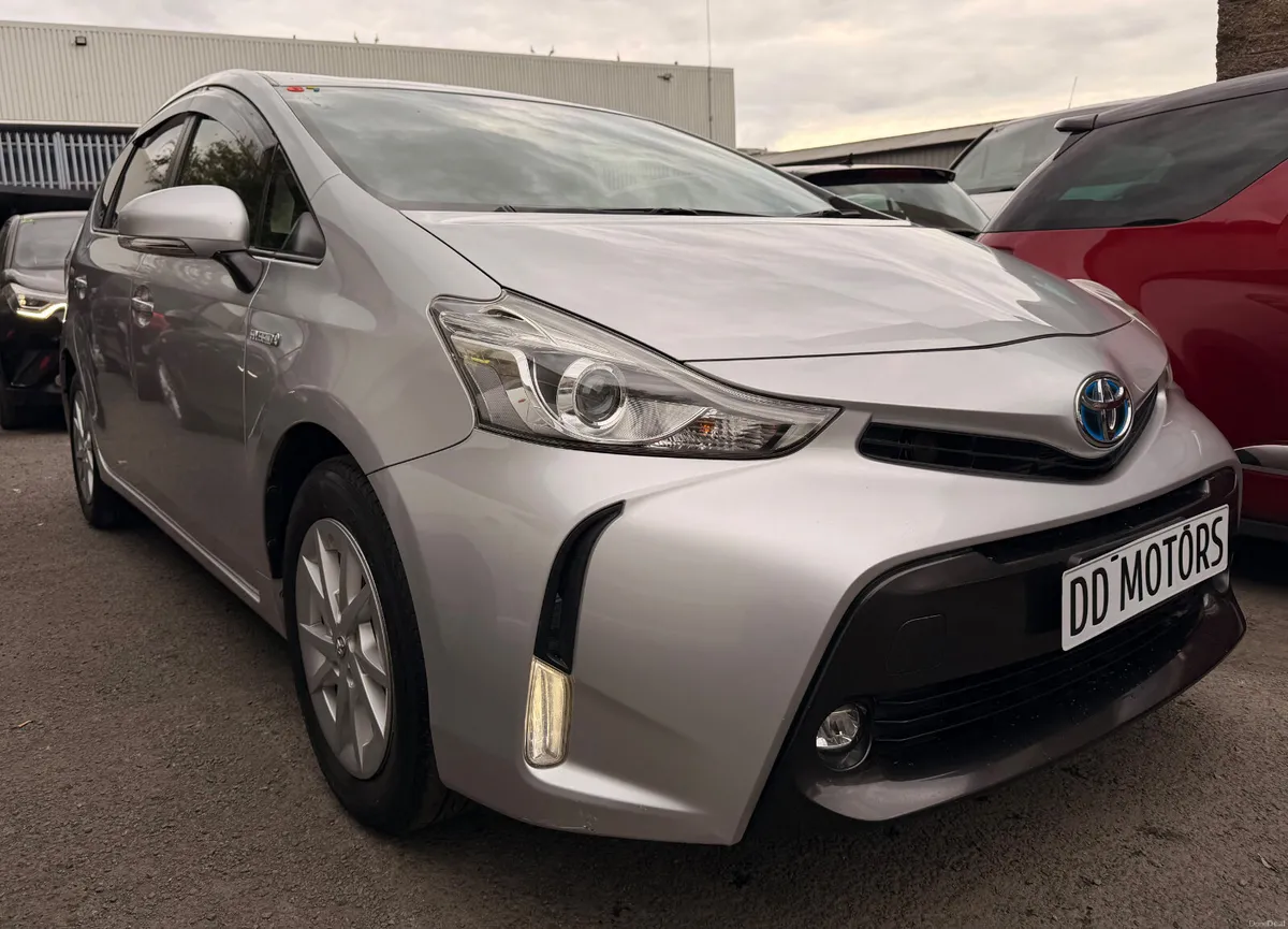 Toyota  Prius Alfa 2017  Automatic  7 seater - Image 2