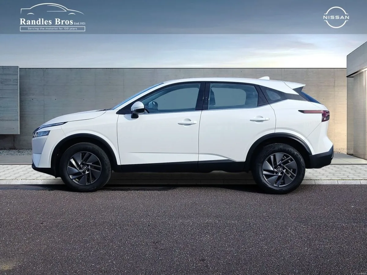 Nissan Qashqai 1.3 PET SV - Image 3