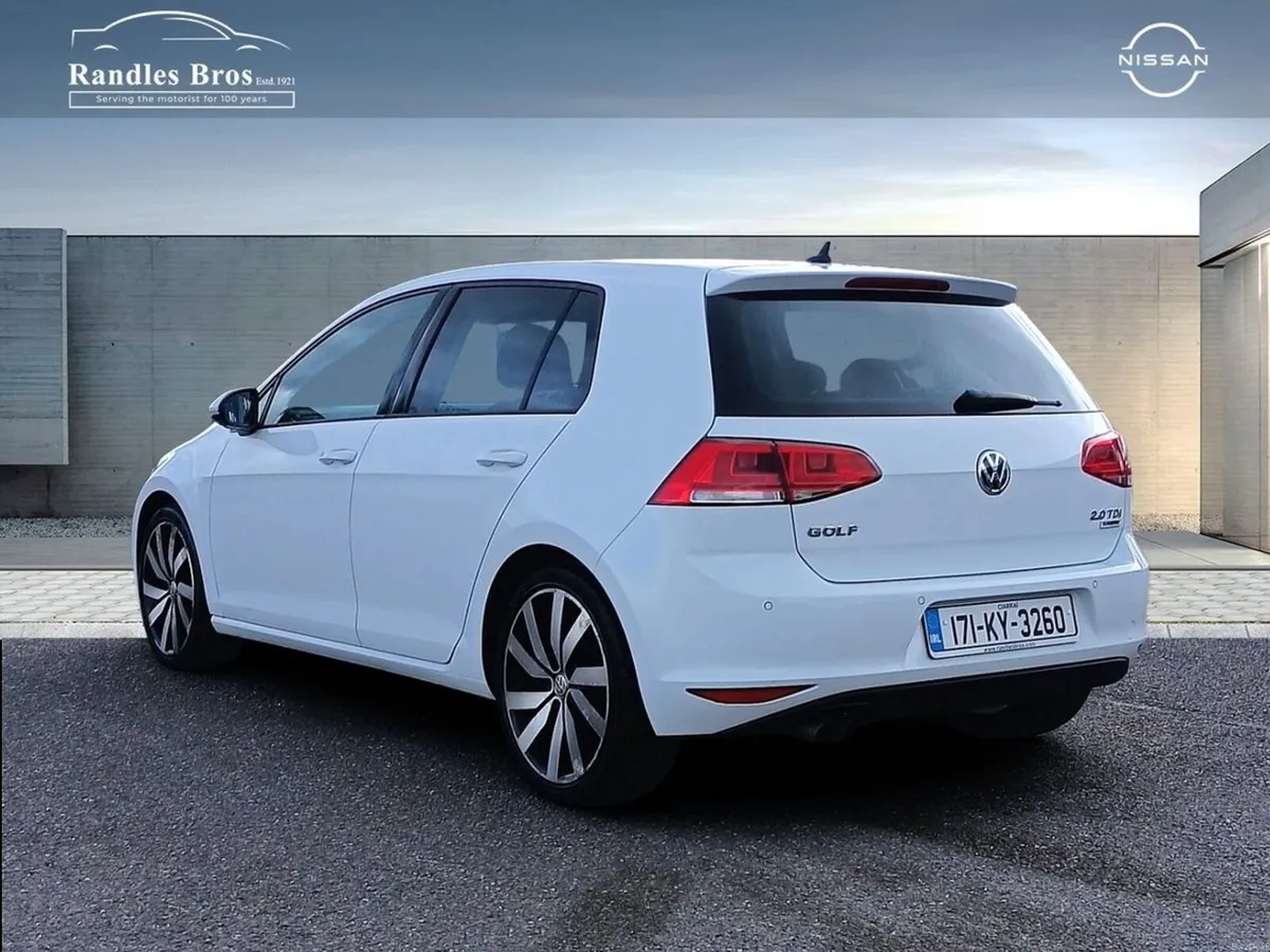 Volkswagen Golf 2.0TDI 5DR 150HP Highline - Image 4