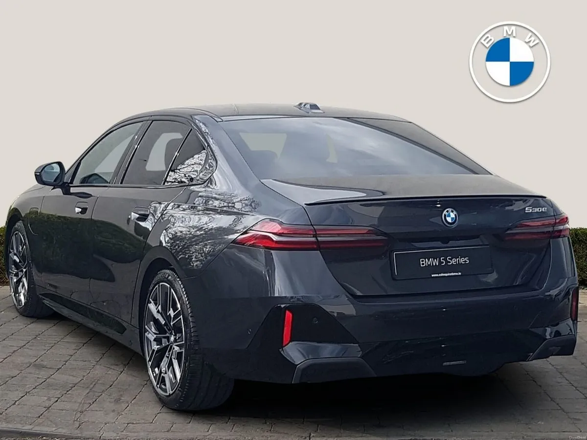 BMW 5-Series 530e M Sport - Image 2