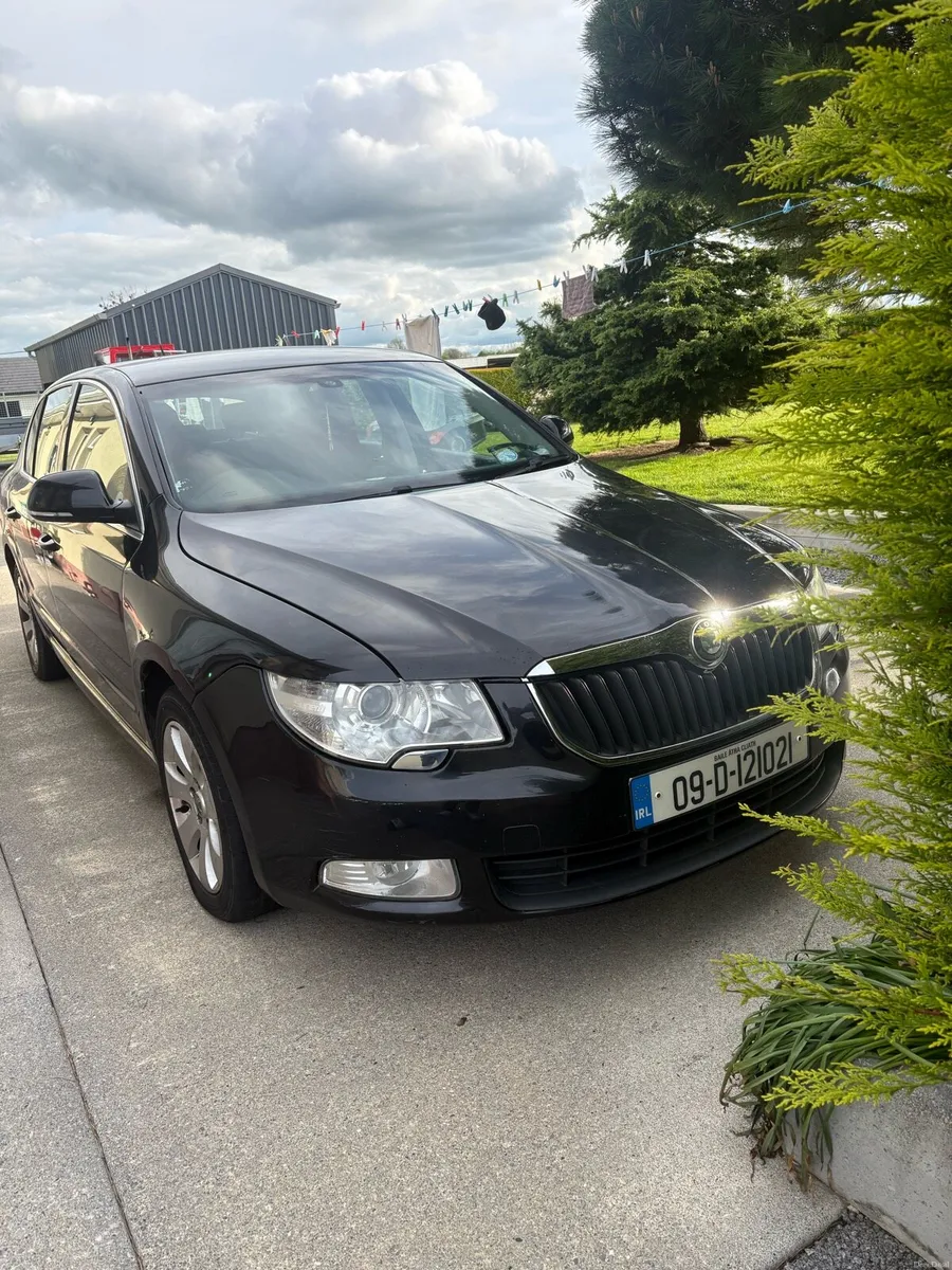 Skoda superb 2009 1.9 tdi - Image 1