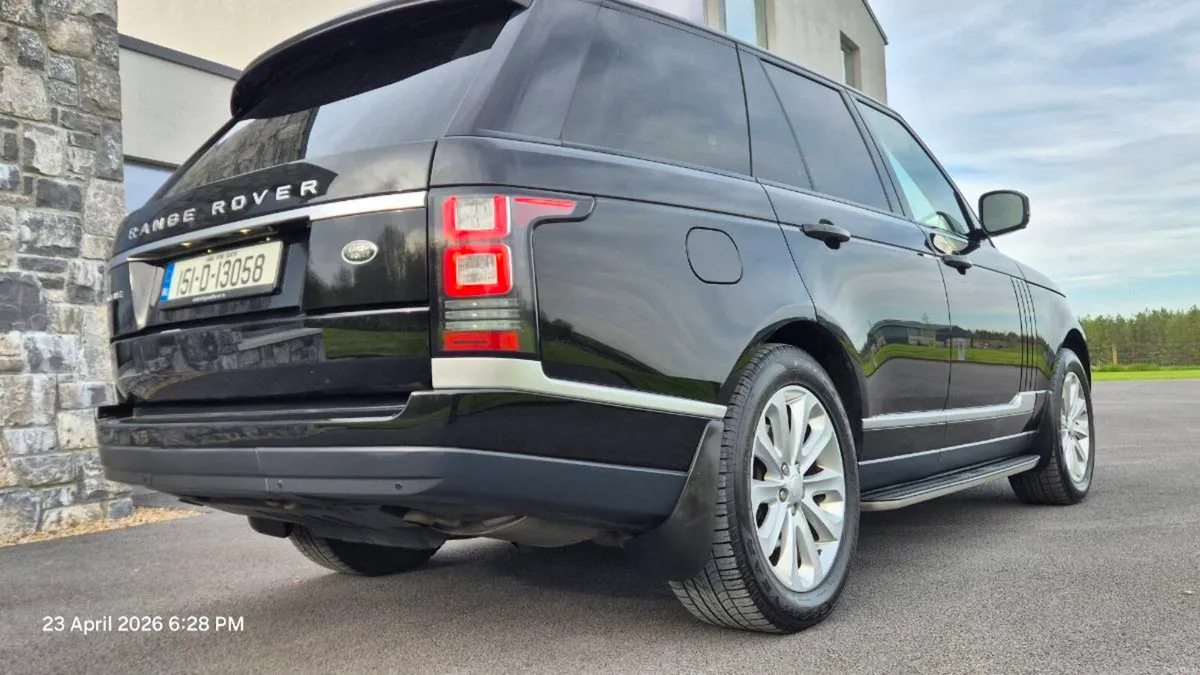 Range Rover Vogue - LIKE NEW - Image 4