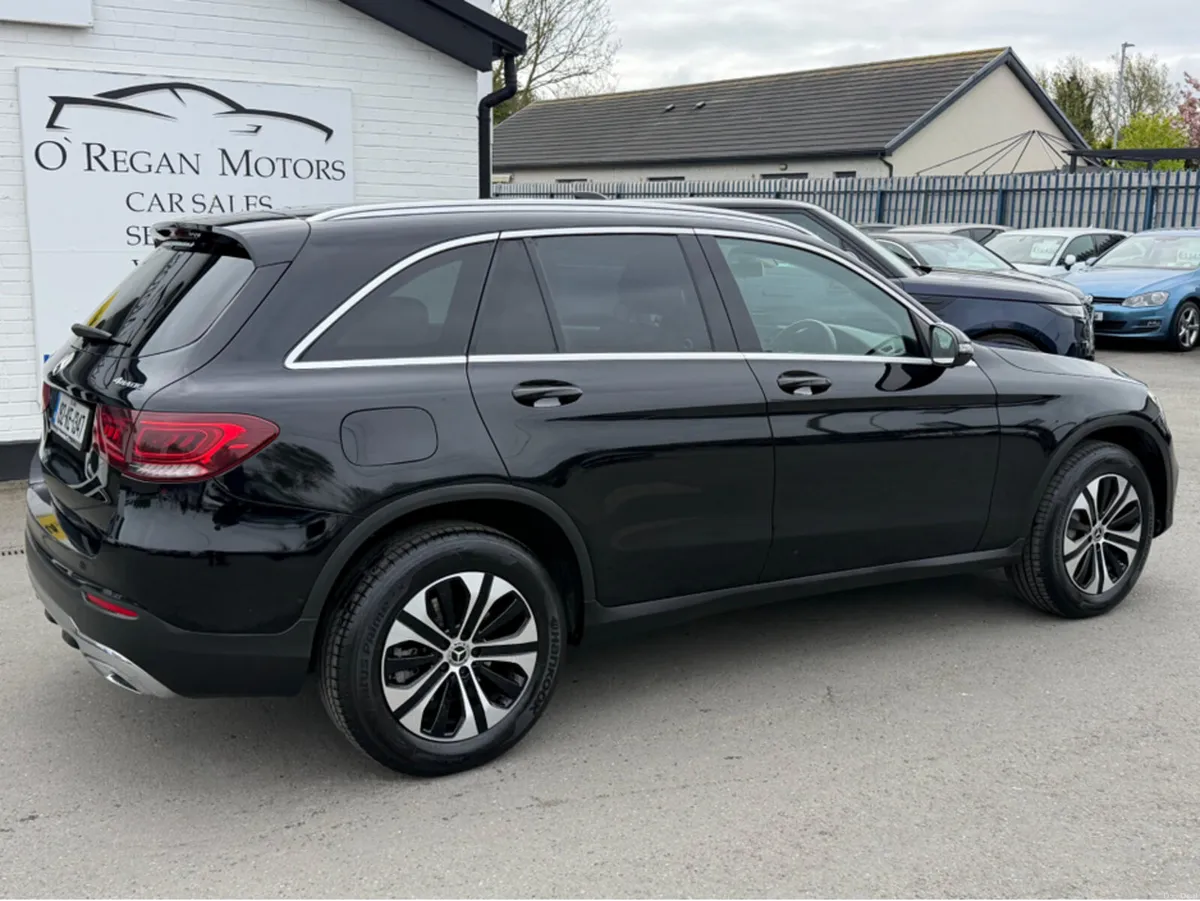 Mercedes-Benz GLC GLC 220D 4-MATIC AUTO - Image 3
