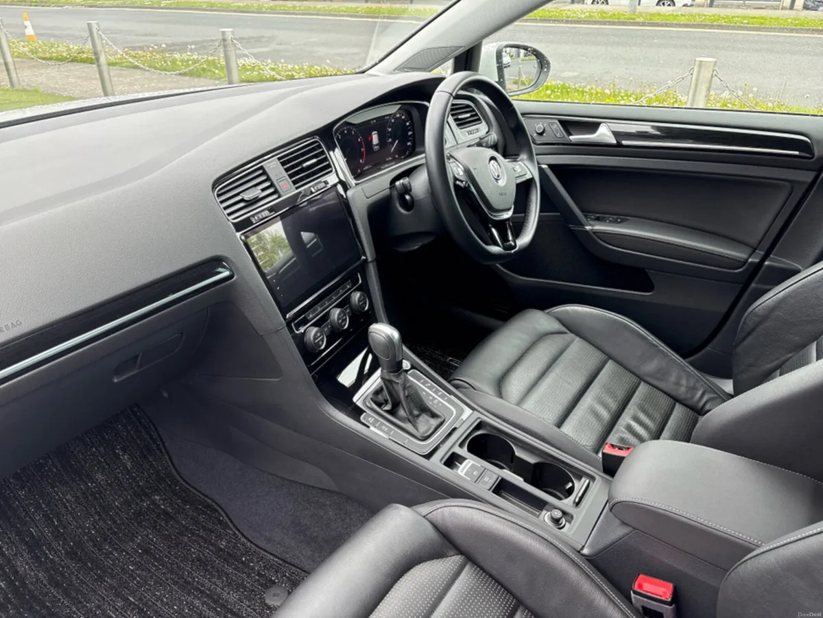 Volkswagen Golf 1.4L Petrol Auto Highline *Full Le - Image 2