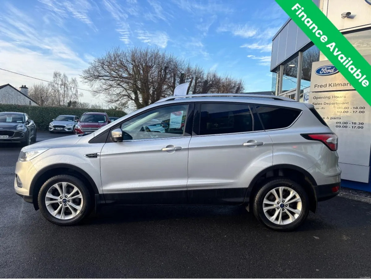Ford Kuga TITANIUM 1.5 TDCI 120PS 4DR - Image 4