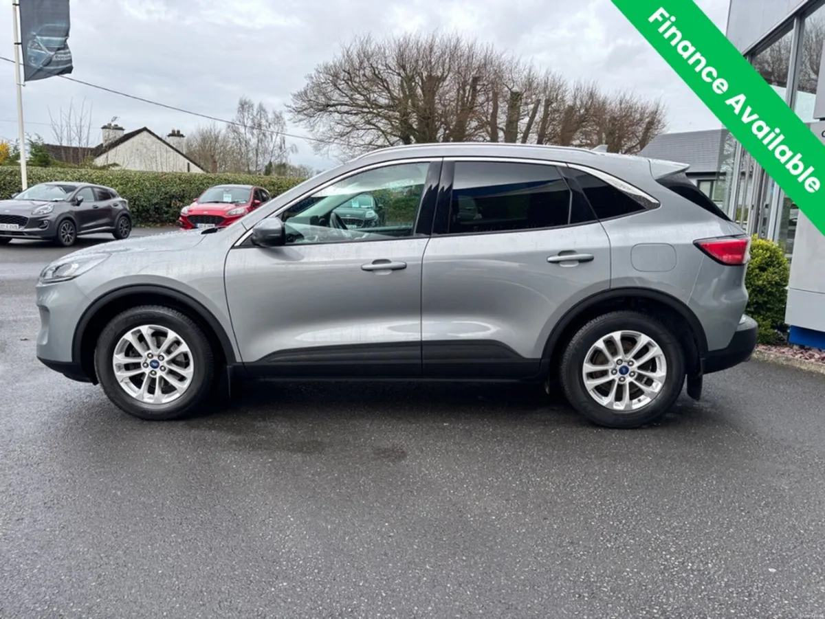 Ford Kuga TITANIUM 1.5 TD 120 S6.2 M6 F 4DR - Image 4