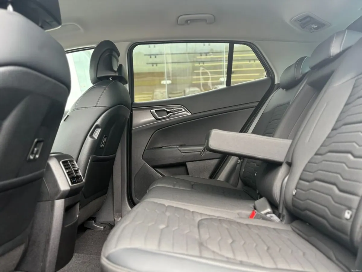 Kia Sportage 1.6 K3 Plug in hybrid - Image 4