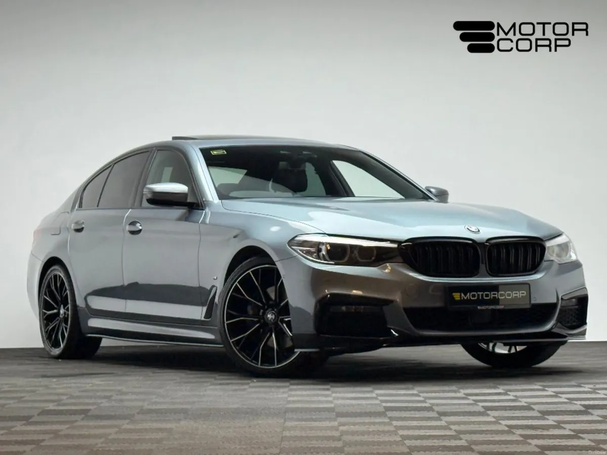 BMW 5-Series 530E M SPORT *SUNROOF* - Image 1