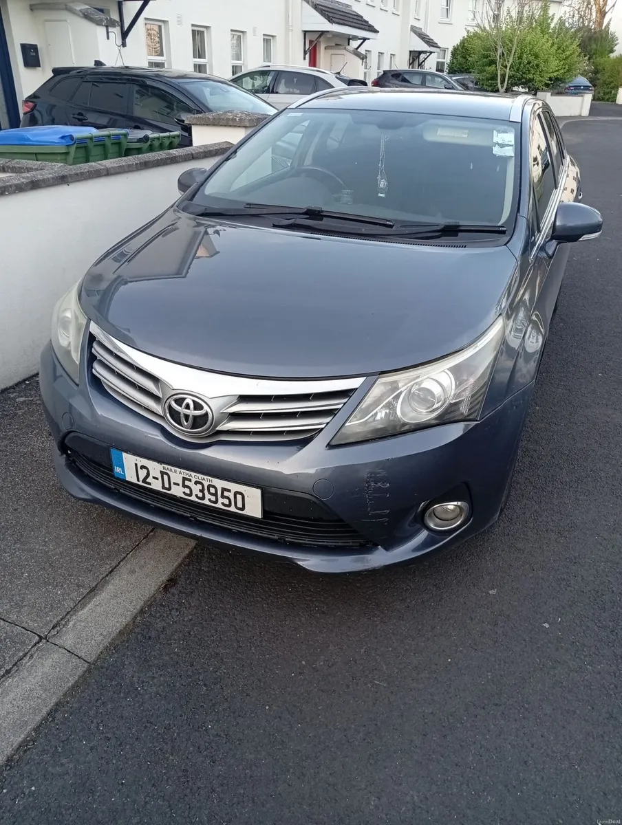Toyota Avensis 2012 - Image 2
