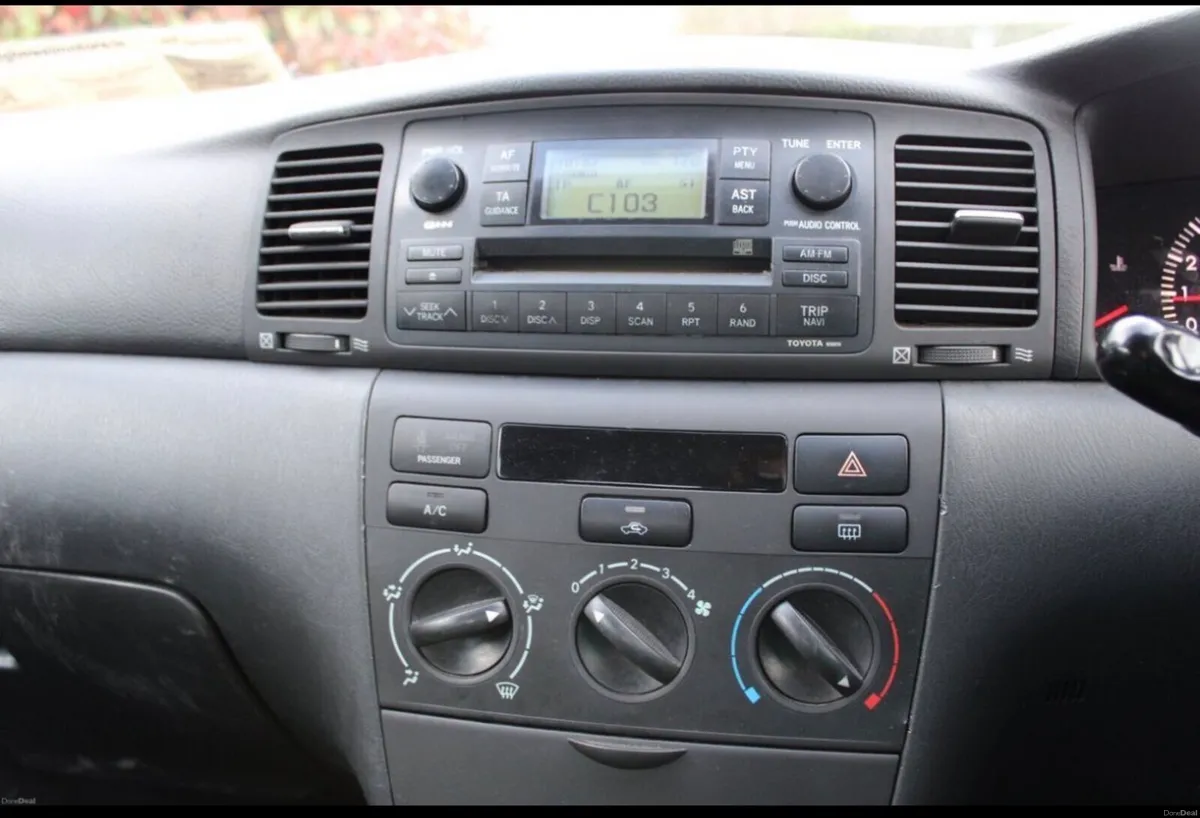 Toyota corolla 2005 1.4petrol - Image 2
