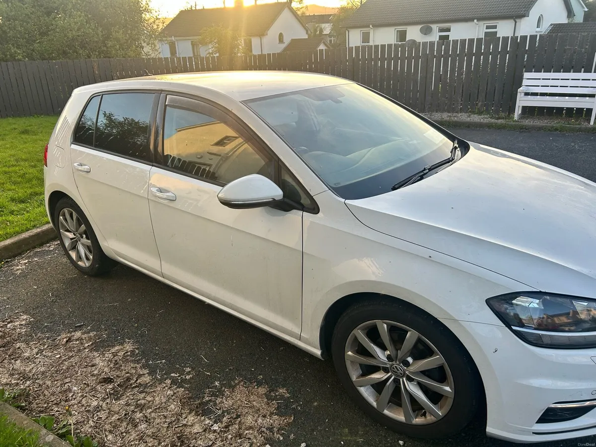 181 VW Golf 1L Petrol - Image 2