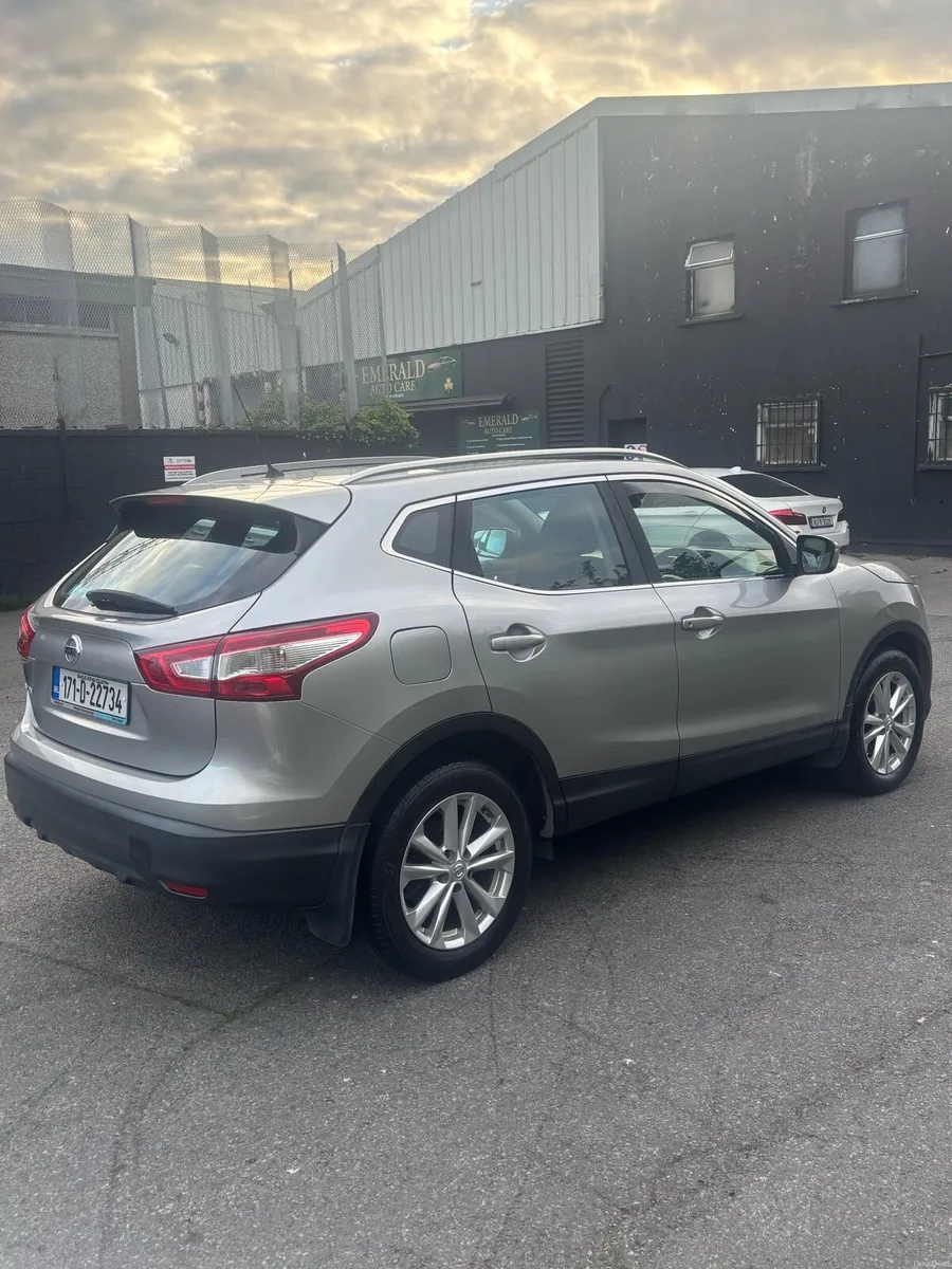 2017 Qashqai (low mileage ) - Image 4