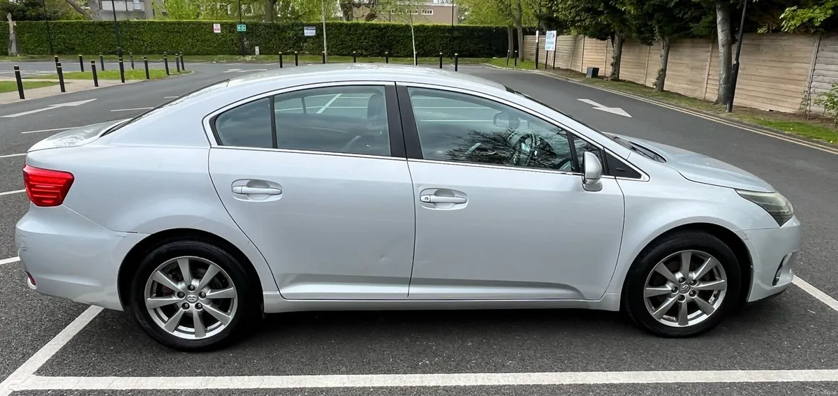 2012 Toyota Avensis Strata  - LOW MILEAGE 126K Km - Image 4