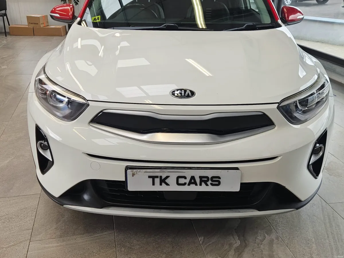 18 KIA STONIC 1.4 PETROL K3 EDITION - Image 3