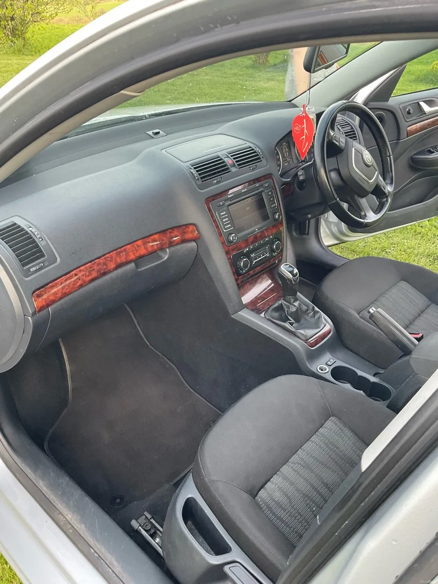 2011 Skoda Octavia - Image 4
