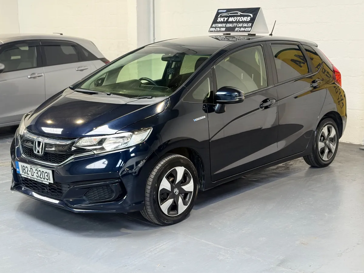 2018 Honda Fit 1.5 Hybrid Automatic,CarPlay - Image 3