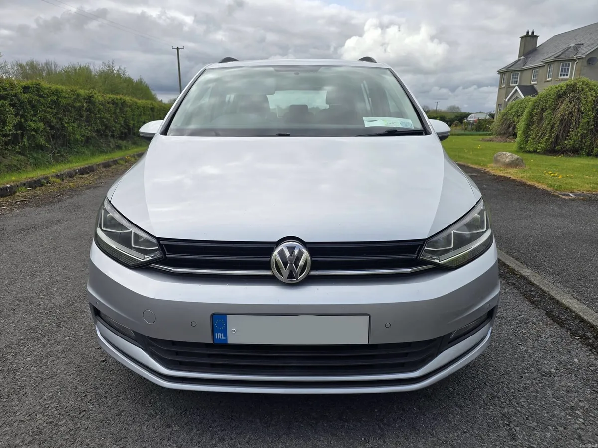 2016 Volkswagen Touran 1.6TDI - Image 3