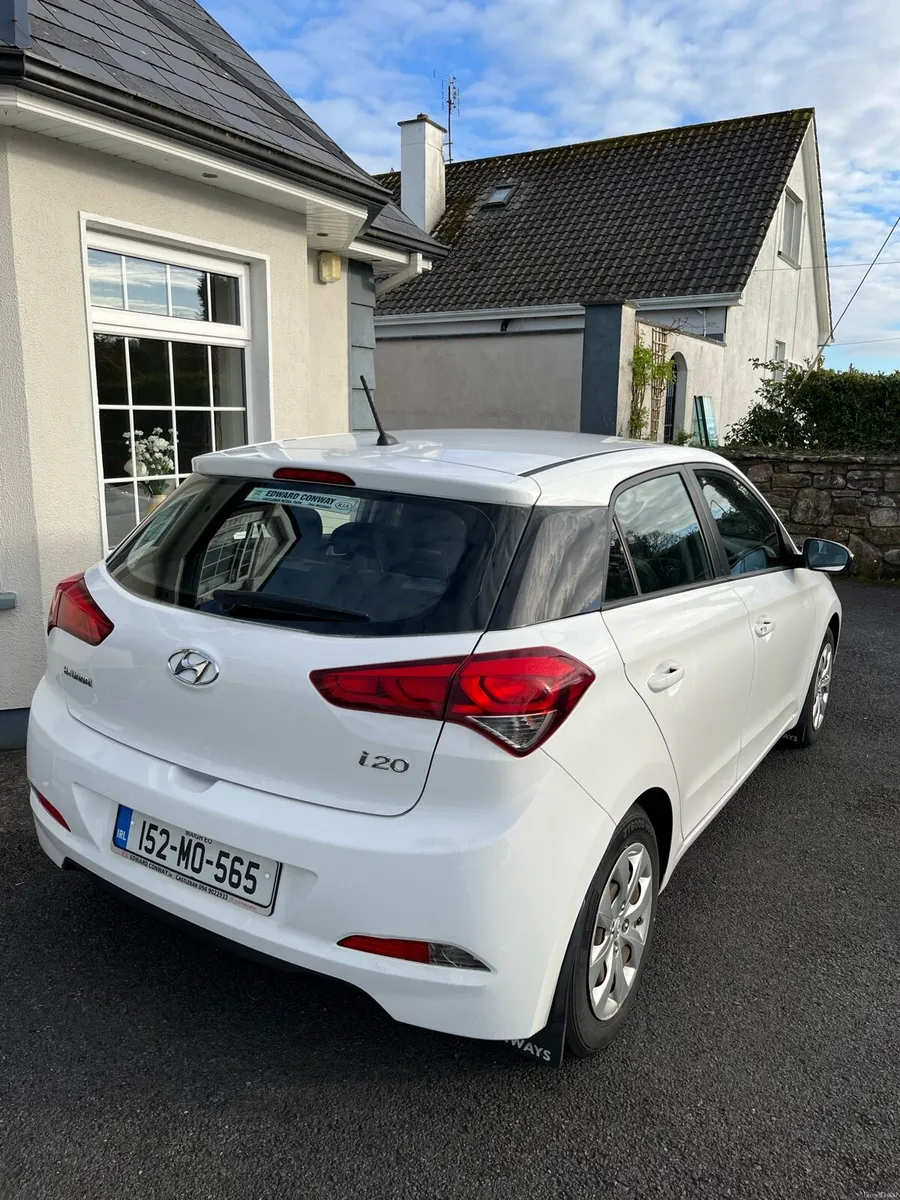 Hyundai i20 152 low kms - Image 4