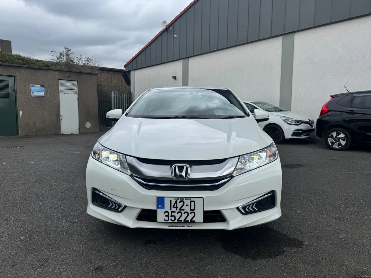 Honda Grace 1.5 Hybrid automatic - Image 3