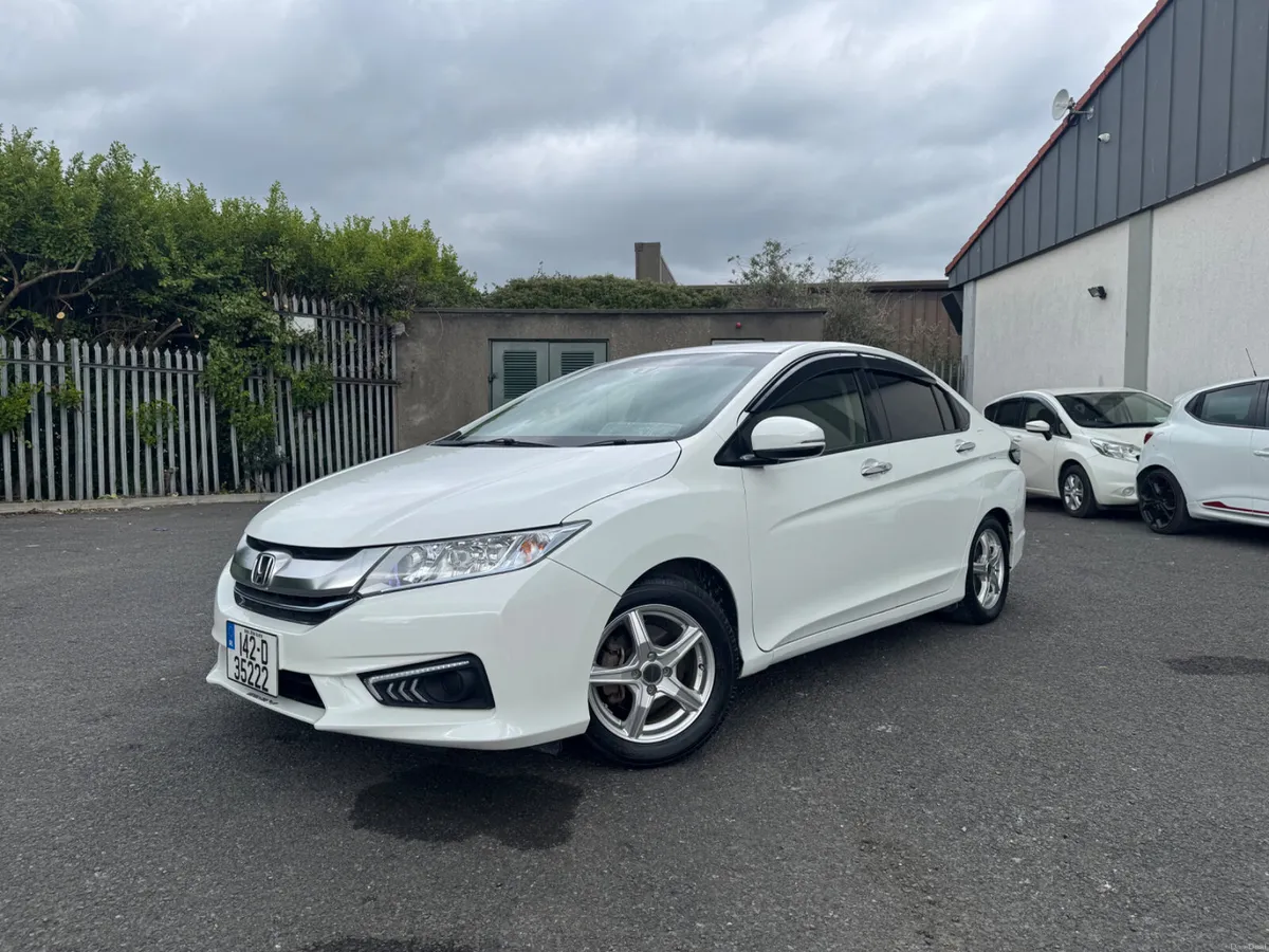 Honda Grace 1.5 Hybrid automatic - Image 1