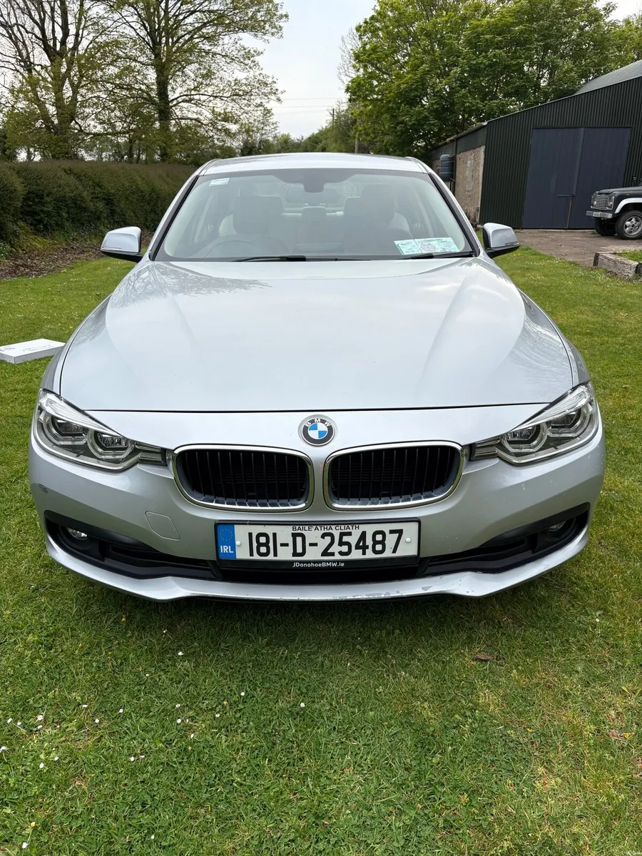 BMW 3 Series 2018 - Image 4